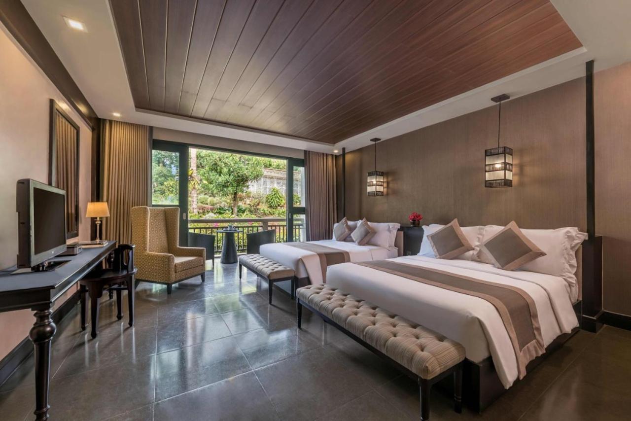 ホテル Hillcreek Gardens Tagaytay Luksuhin エクステリア 写真