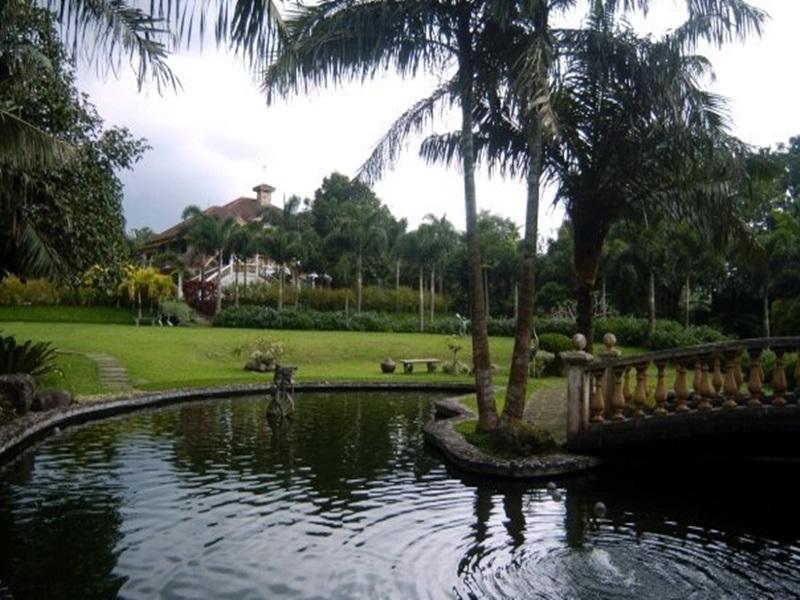ホテル Hillcreek Gardens Tagaytay Luksuhin エクステリア 写真